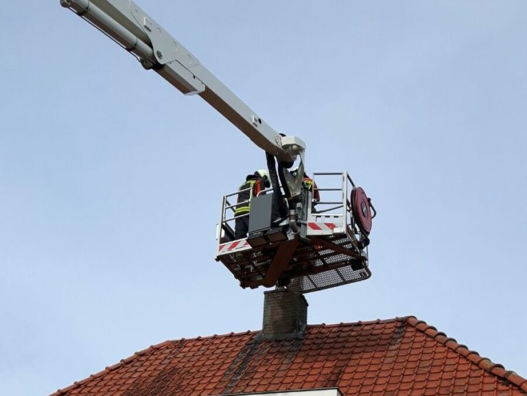 Schoorsteenbrand aan de Rengersweg